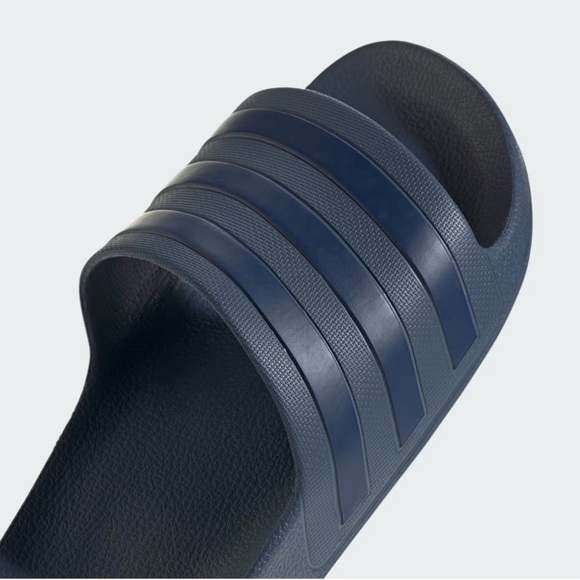 Adidas Adilette Aqua Navy Slides Men's Sandal Size 13 NWOT - Picture 2 of 5